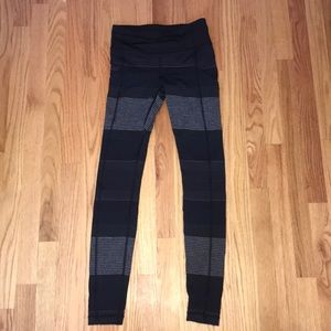 Lululemon leggings with pockets on the side